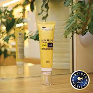 Alternative view of ضد آفتاب فلوئیدی آرتیستا | ARTISTA SUN FLUID spf50