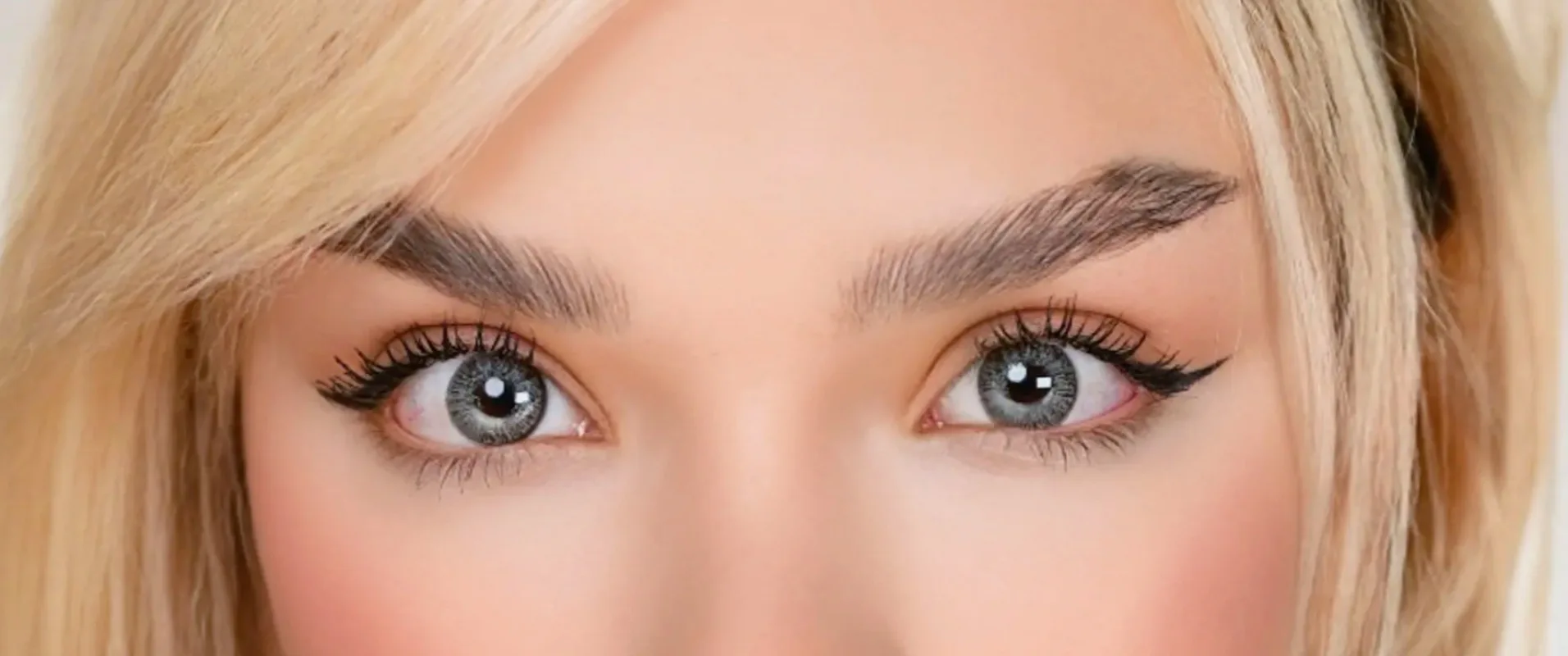 لنز چشم رنگ سبز آرتیستا مدل gladys gray 247